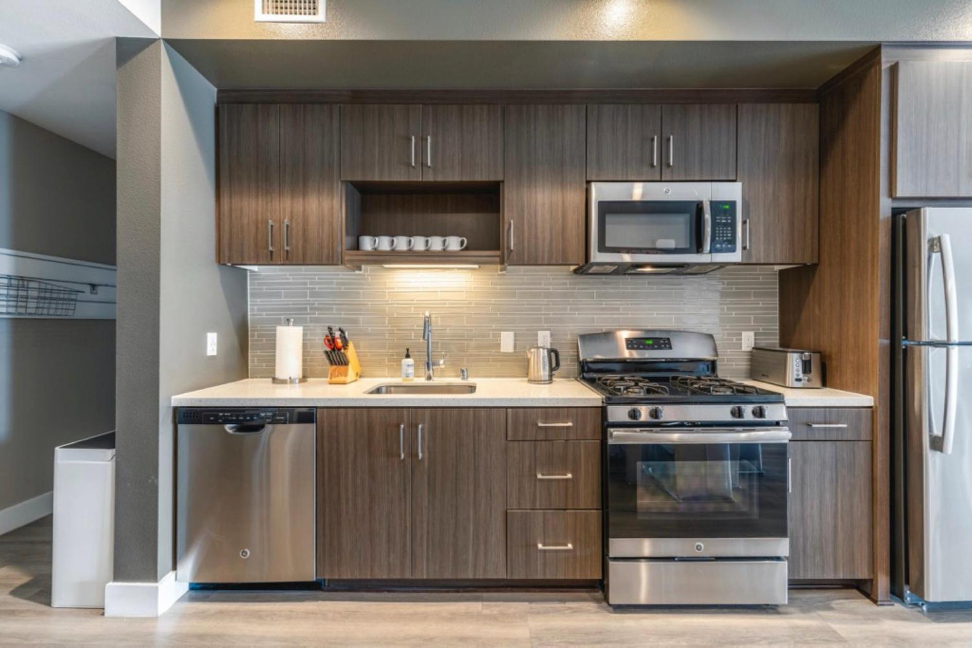 Apartment 2 Bedroom Modern Luxury Weho *